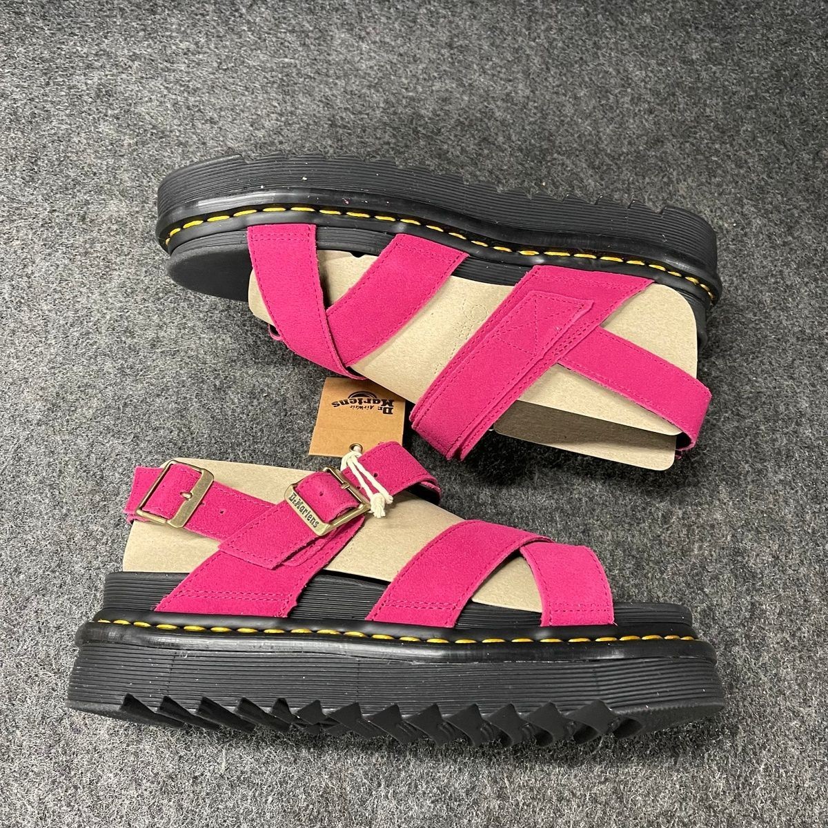 DR. MARTENS Voss II Suede Sandals Women’s Size 9 Fuchsia Pink 41352650