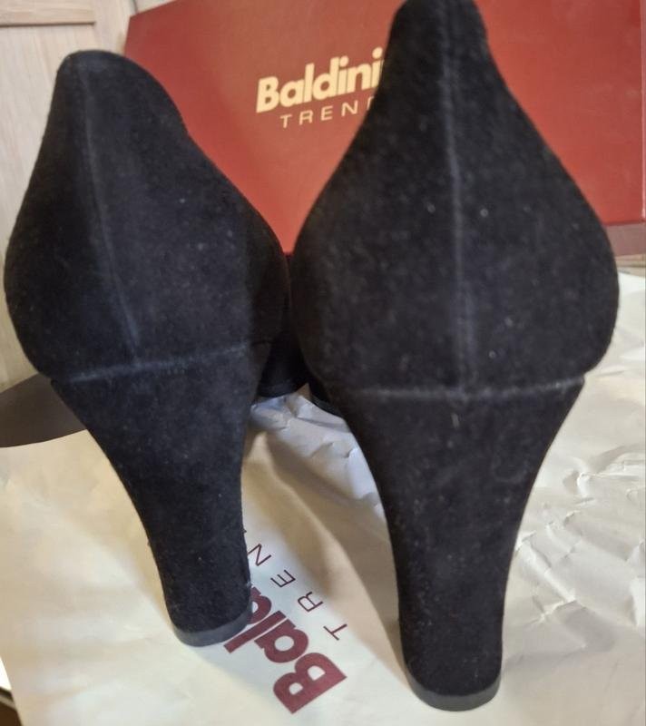 Women Baldinini heels black suede 39.5 #5GFW