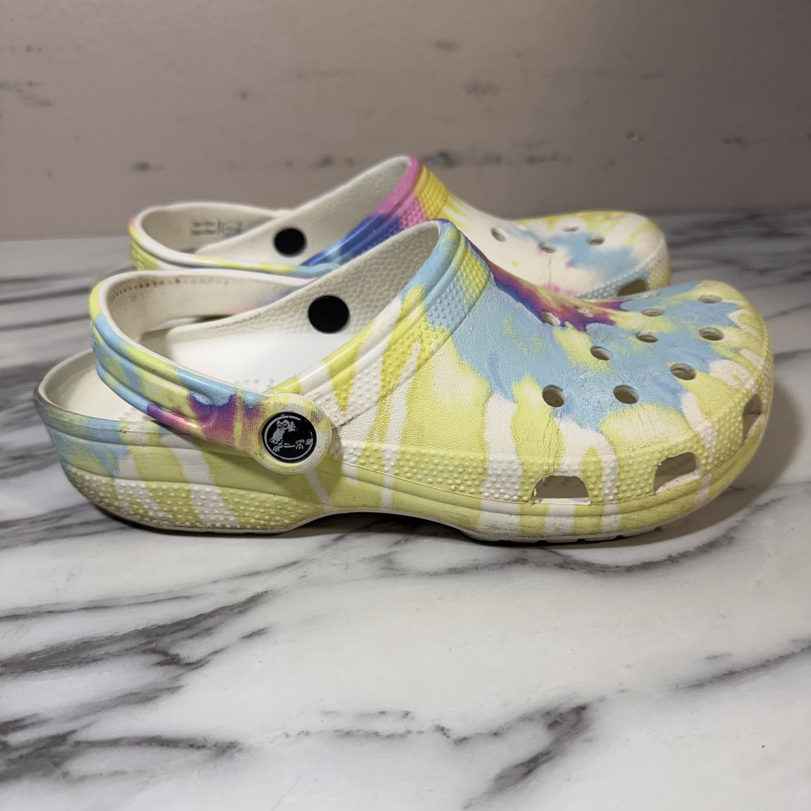 Crocs Classic Pastel Tie Dye Clogs Mens 6 Womens 8 Tie Dye Blue Slip On Shoes