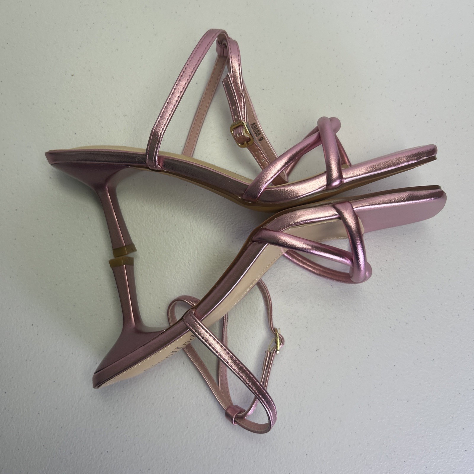 AiunIInd Pink Metallic Strappy Heels Square Toe Dress Sandals NIB Size 9