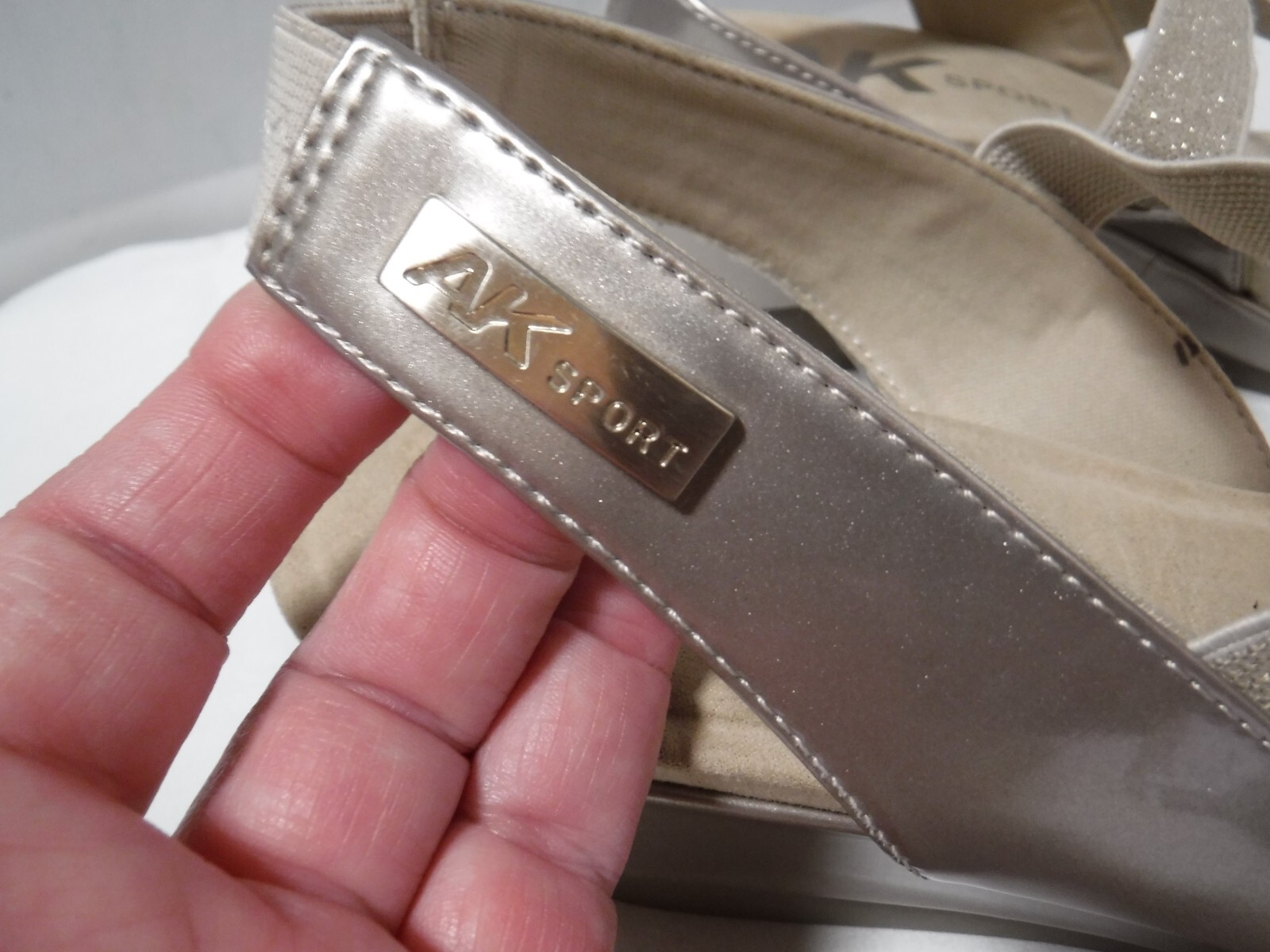 PF2 Women’s ANNE KLEIN Sport Peppina Gold Strappy Wedge Heel Sandals 10.5