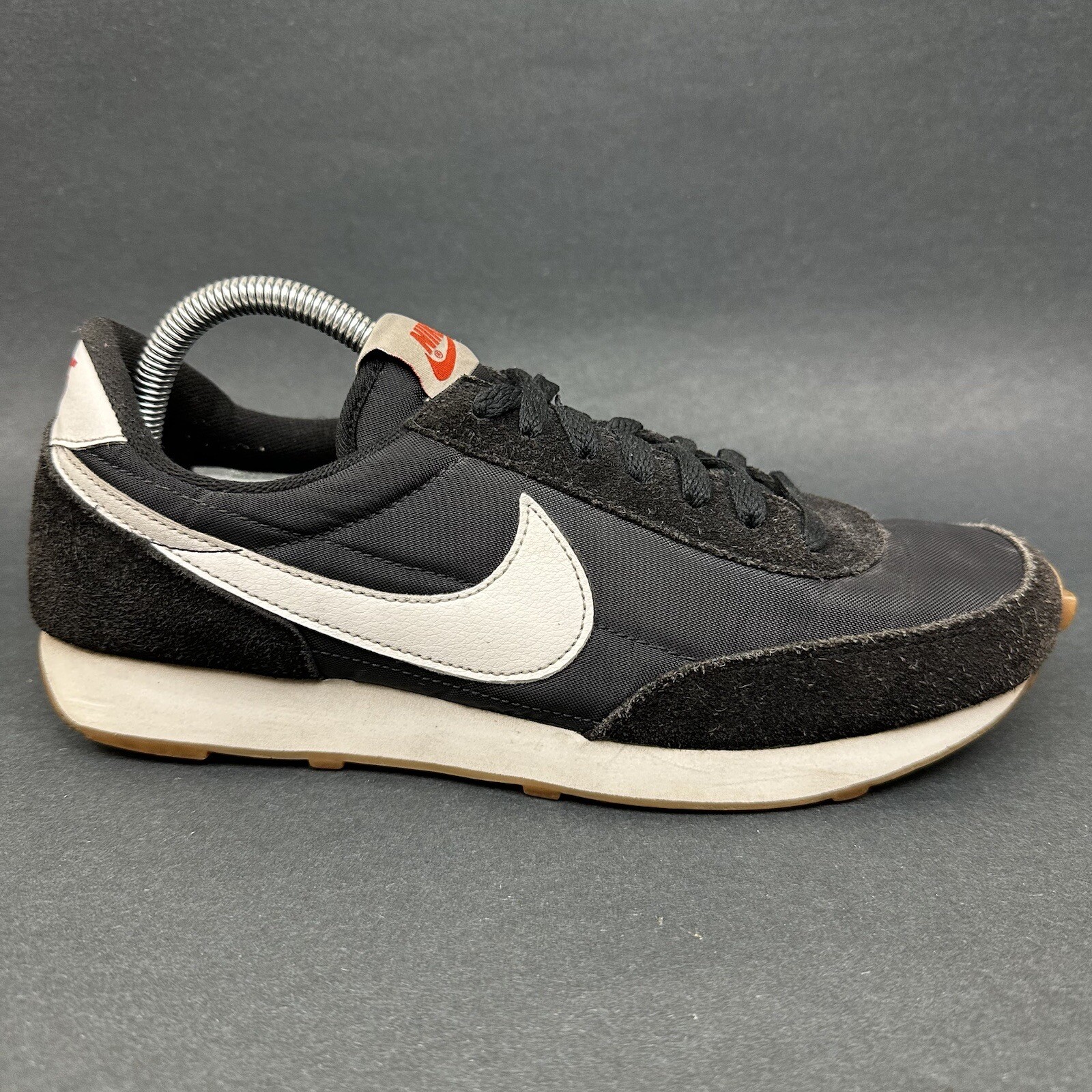 Nike Daybreak Running Shoes Sneakers Women’s Size 9.5 Black White Red CK2351 001