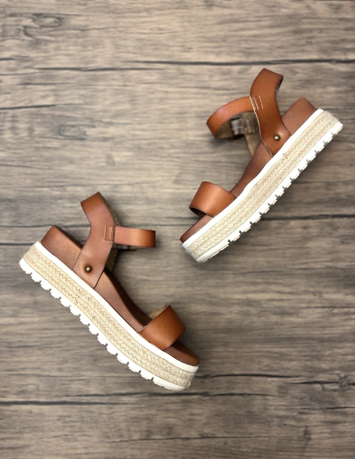 MIA Brown Kiera Platform Ankle Strap Buckle Sandals Synthetic Upper US 6.5