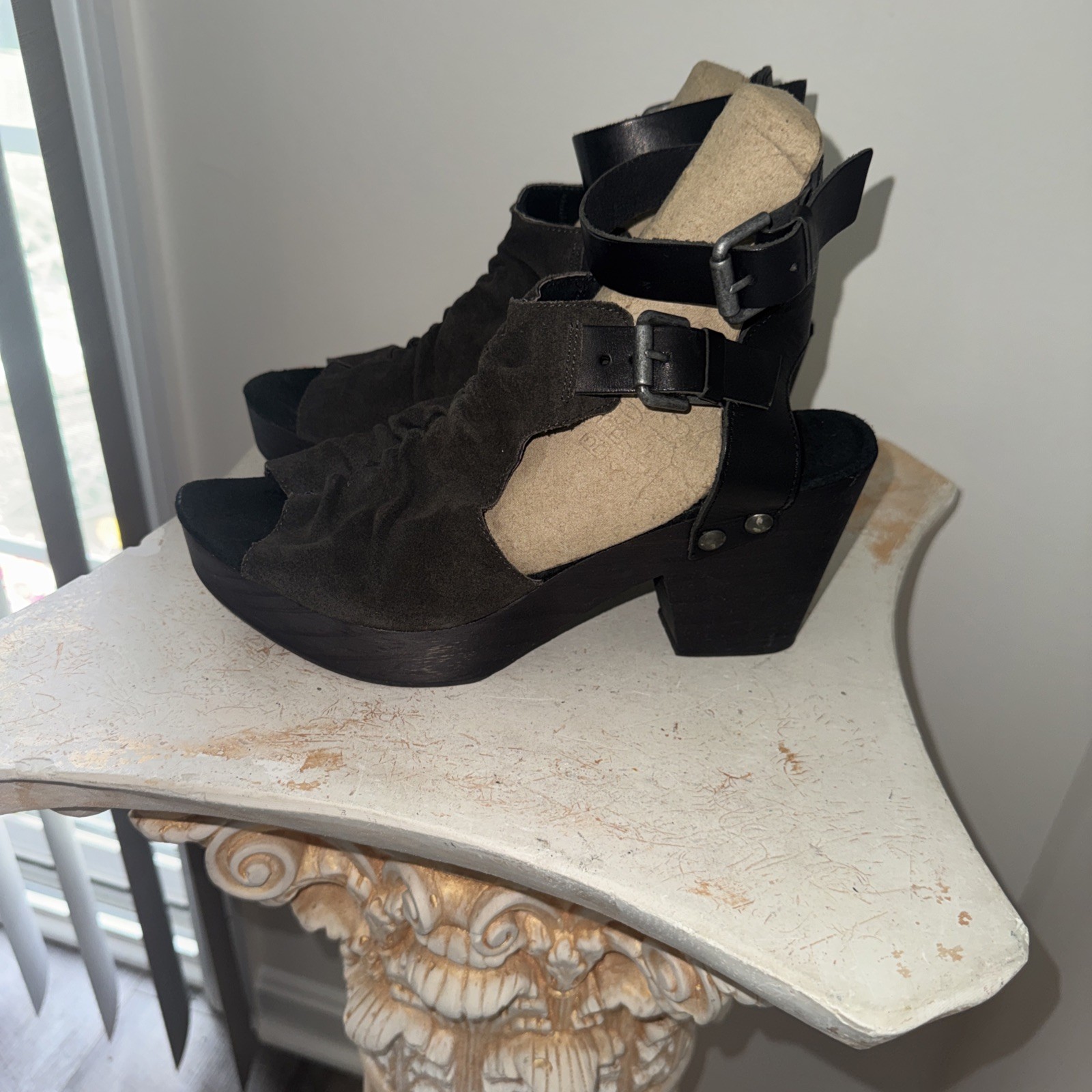 Free People 38 US8 Sacramento Brown Suede Black Leather Wood Platform Sandals
