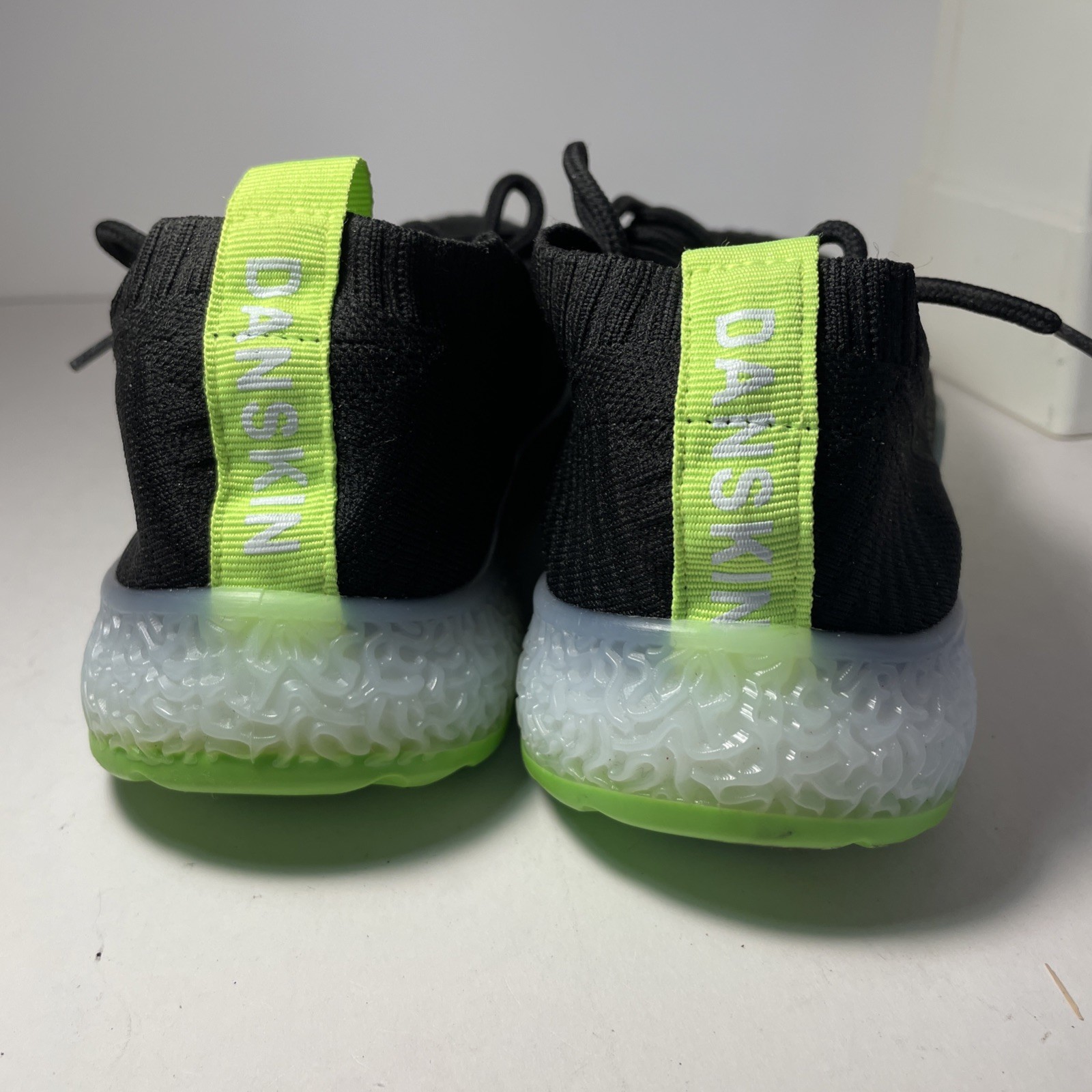 DANSKIN POSITIVE LOAFER SHOES SLIP-ON KNIT SNEAKERS BLACK LIME GREEN 9