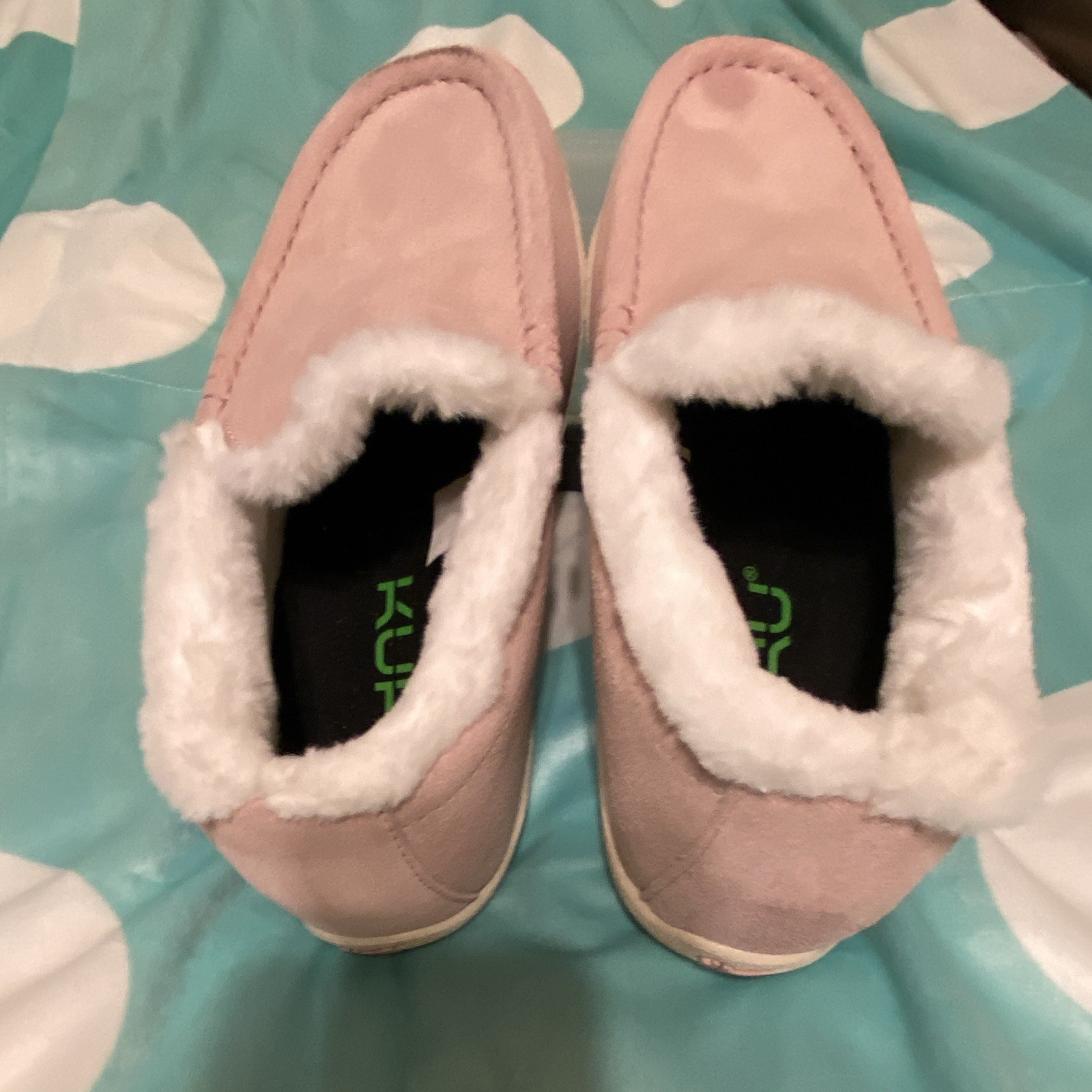 Kuru Loft Womens Size 7 Pink White Casual Moccasin Slip On Suede Slippers Shoes