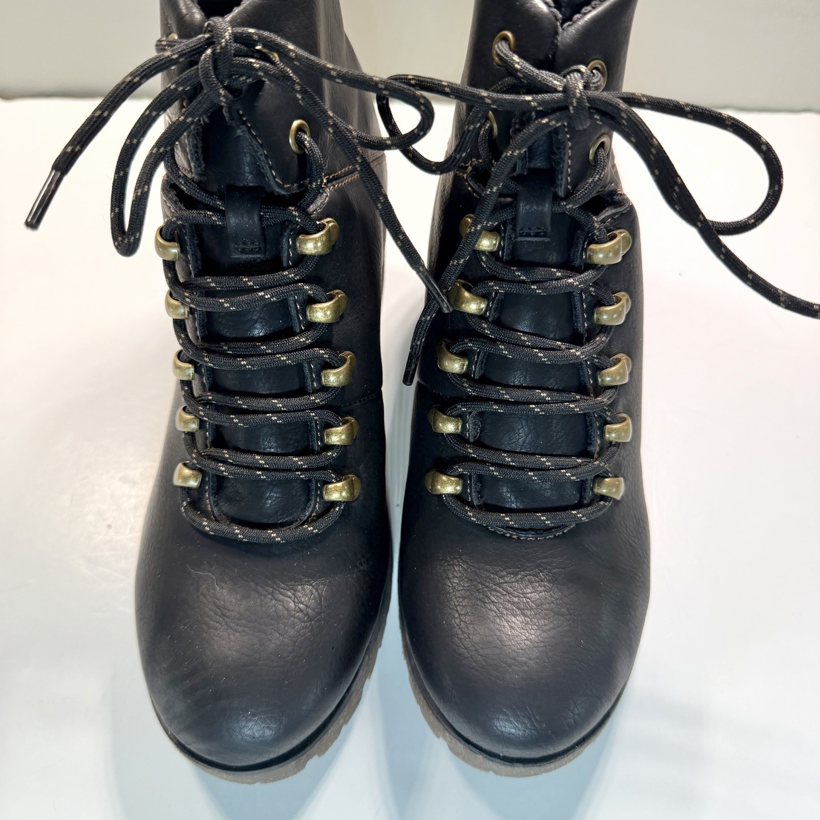 Korks NEW Erica Lace Up Boot 7 Black Vegan Hikers Combat Heel Bootie Comfort