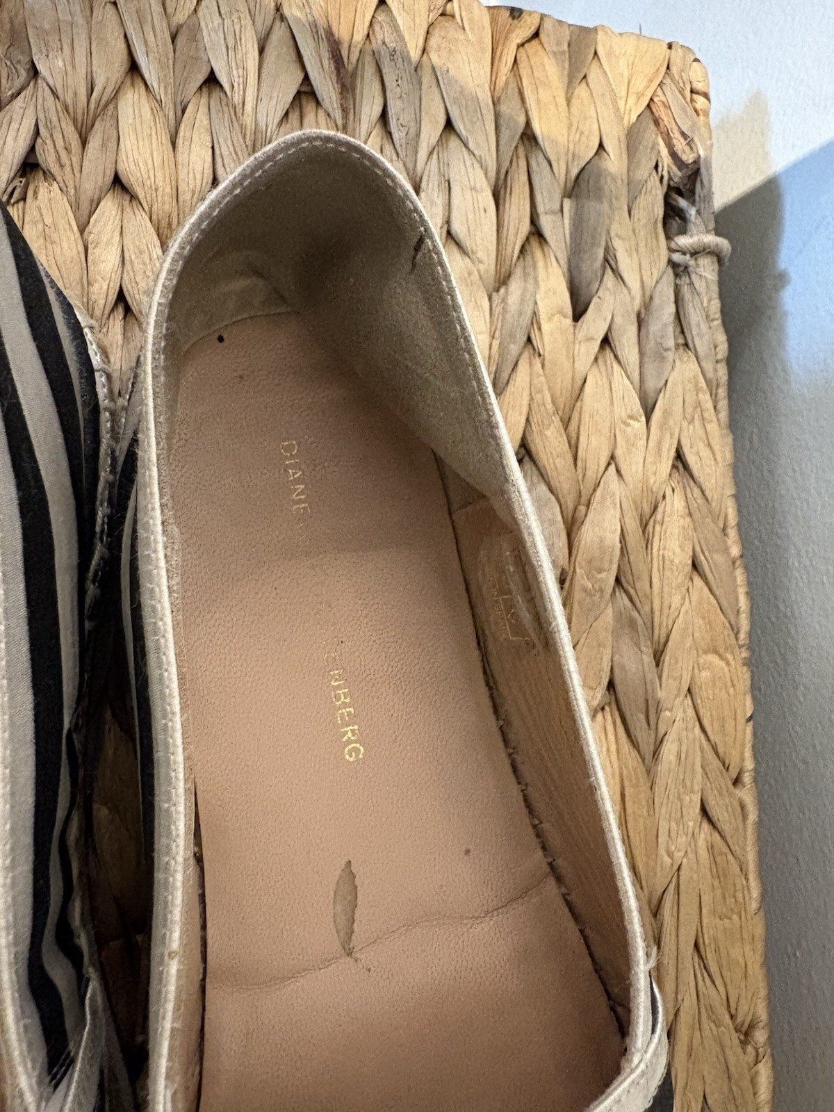 Diane von Furstenberg Women’s Black White Striped Espadrille Flats Slip-On 8