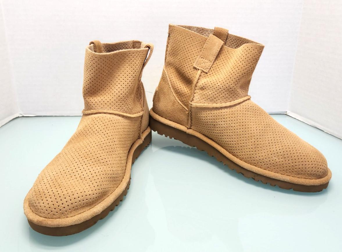UGG classic unlined perforated mini tan suede ankle boots New Sz 7