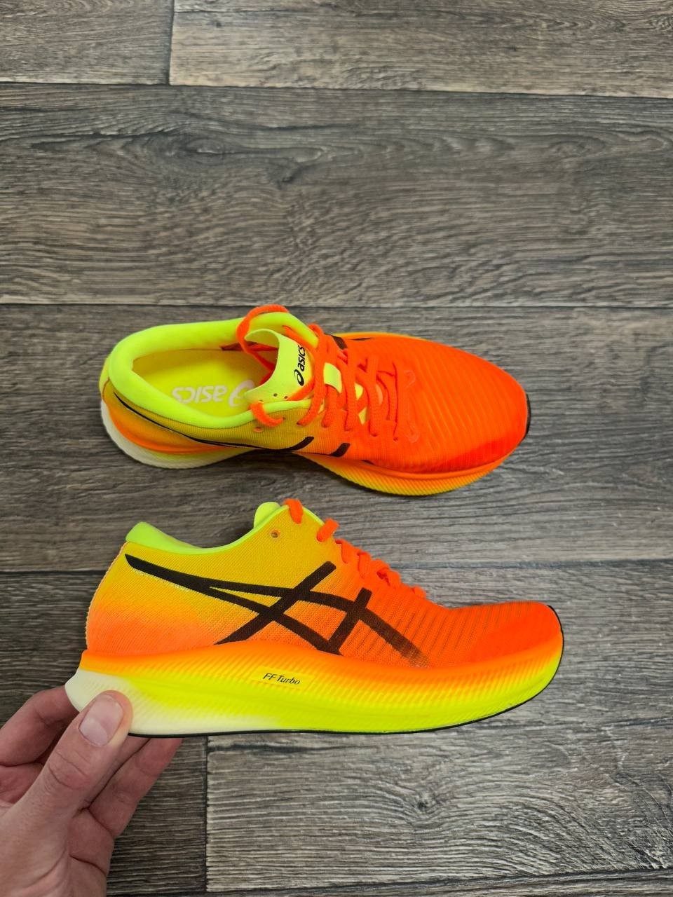 ASICS Metaspeed Sky Shocking Orange/Black women running sneakers eu36 us5,5