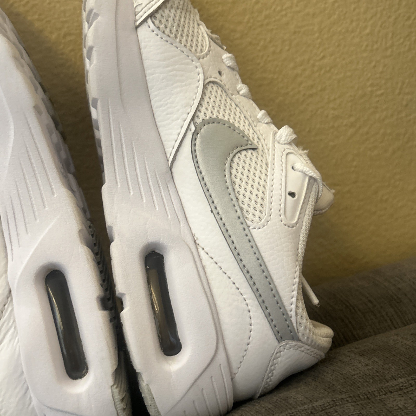 Nike Air Max SC Women’s Sneaker CW4554-100 US Size 6.5 White / Metallic Platinum