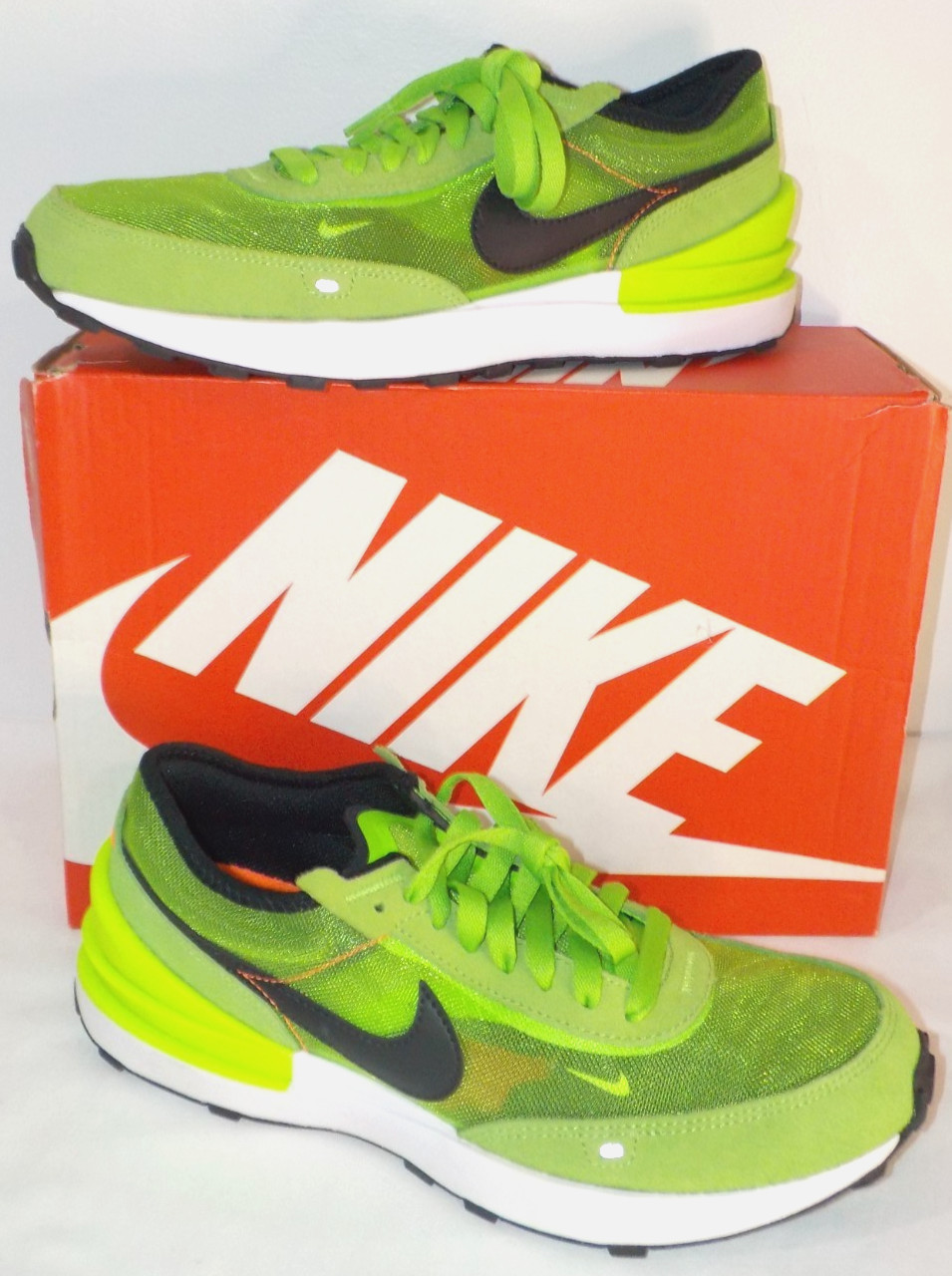 NIKE WAFFLE ONE (GS) DC0481- 300 Electric Green, Black sz 7Y (EUC**L@@K)