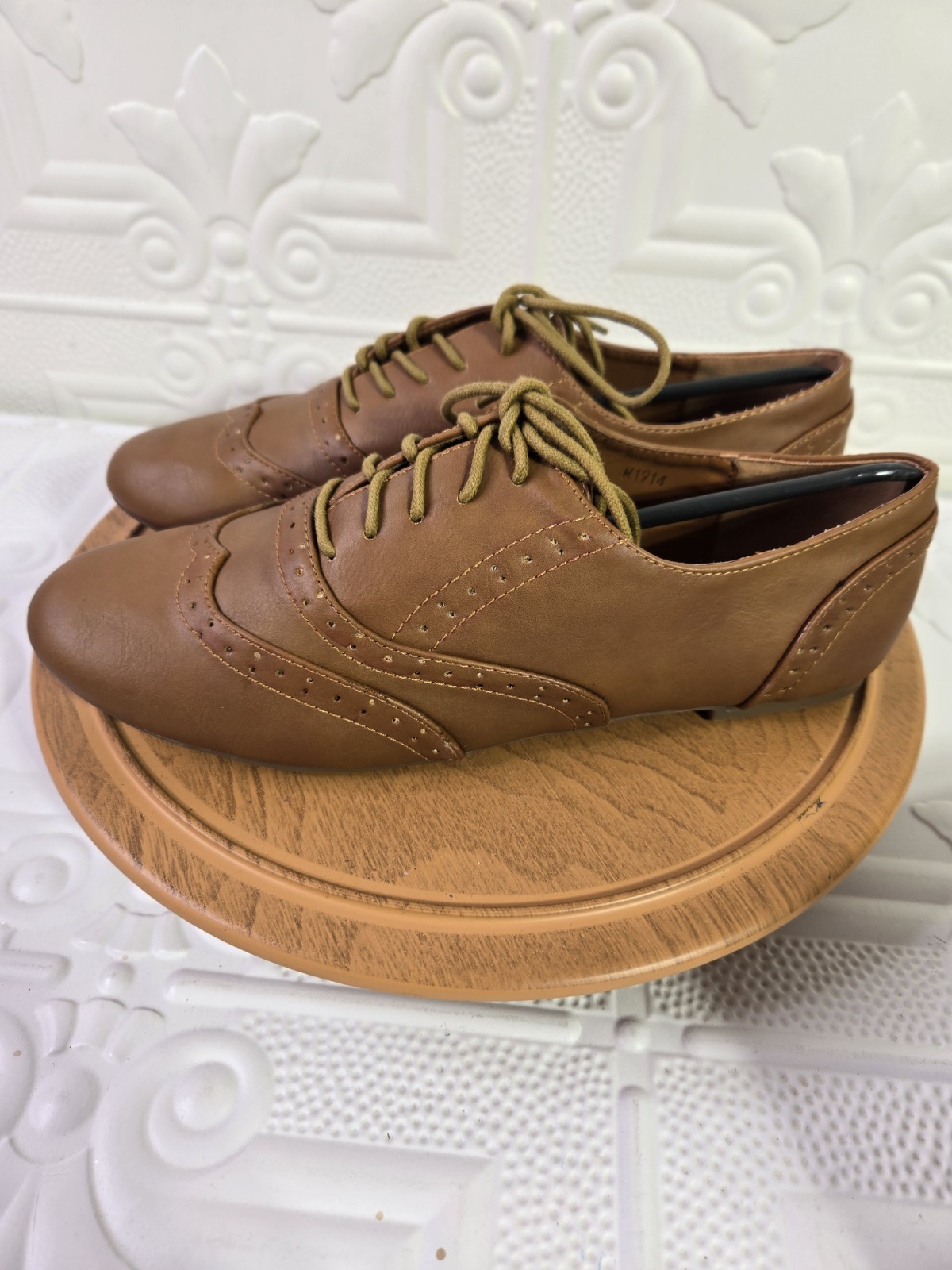 Ollio Women’s Classic Lace Up Flat Heel Oxford Shoes (Brown)-Multiple US Sizes