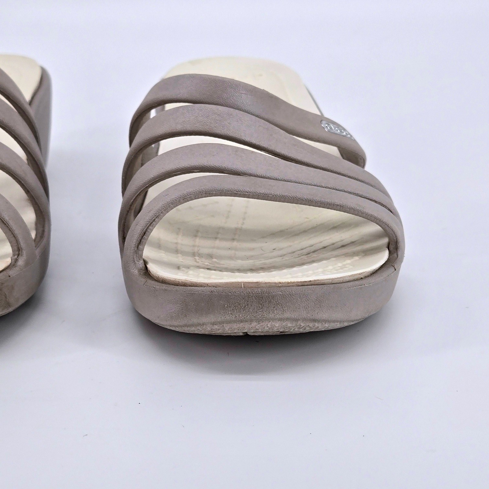 Crocs Patricia Four Strap Wedge Sandals Stucco Mushroom Neutral Women’s Size 7