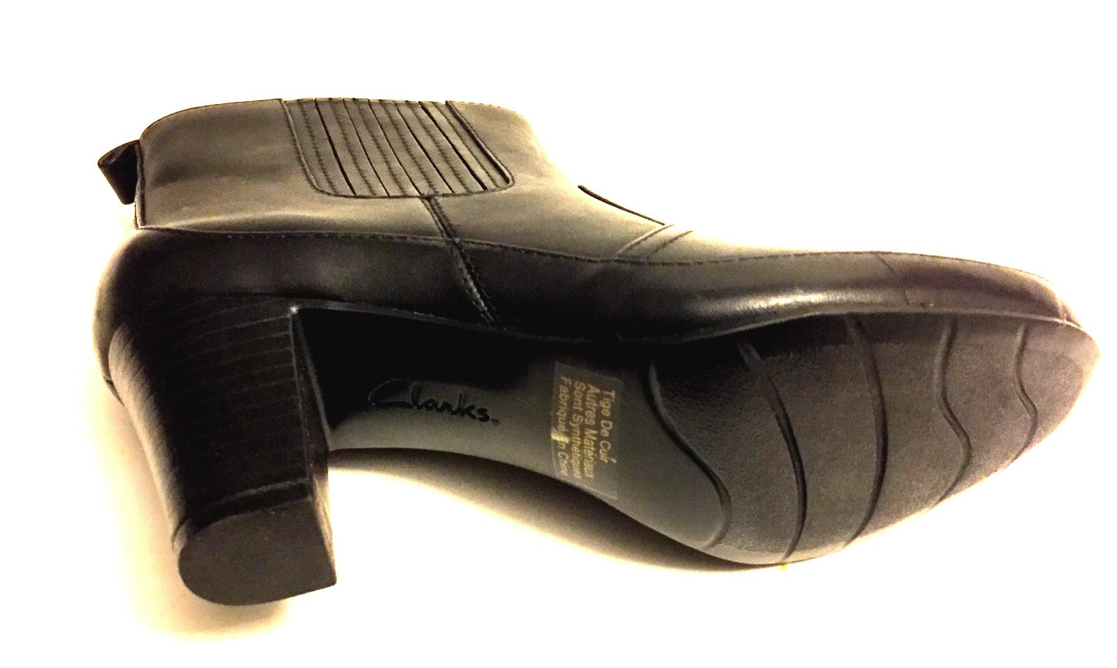 CLARKS Women’s Sapphire Ceres black ankle boots. +