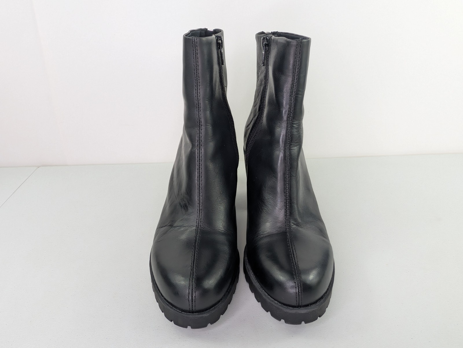 Vagabond Grace Boot Size 39 US 8 Black Leather Chunky Bootie Block Heel Side Zip