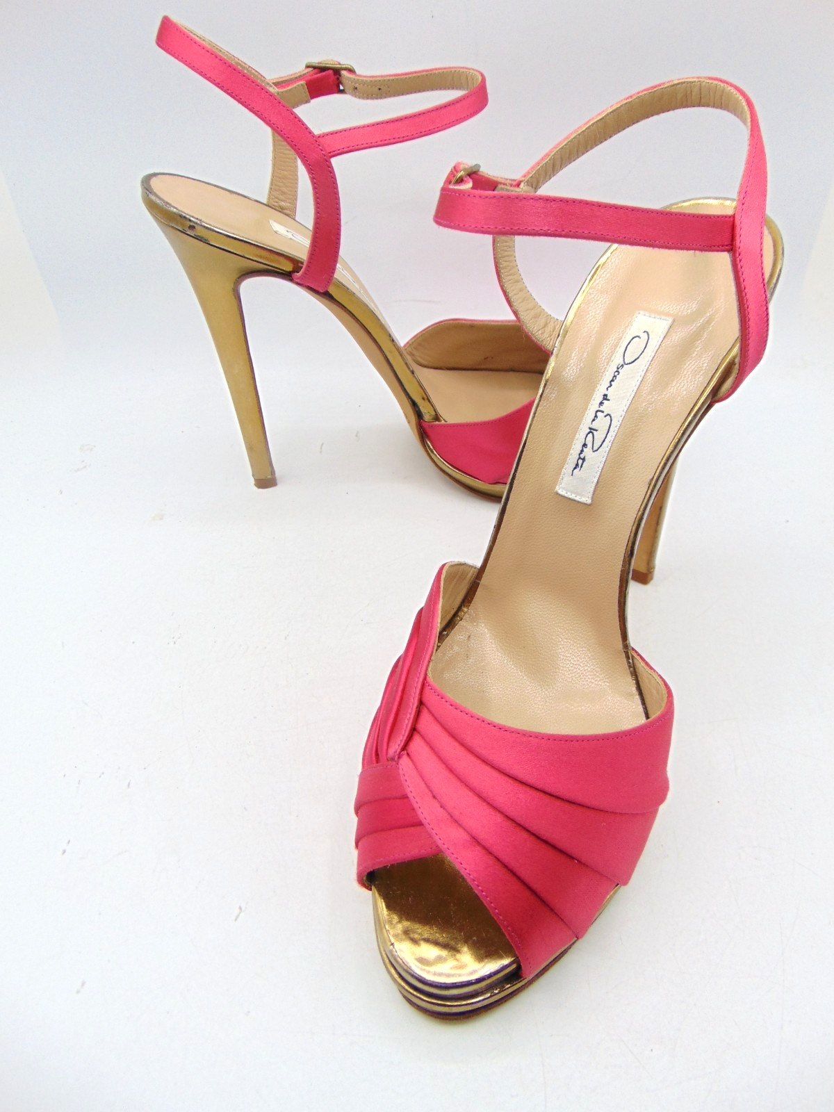 OSCAR DE LA RENTA Hot Pink Satin Platform Sandals Heels Size 39 M
