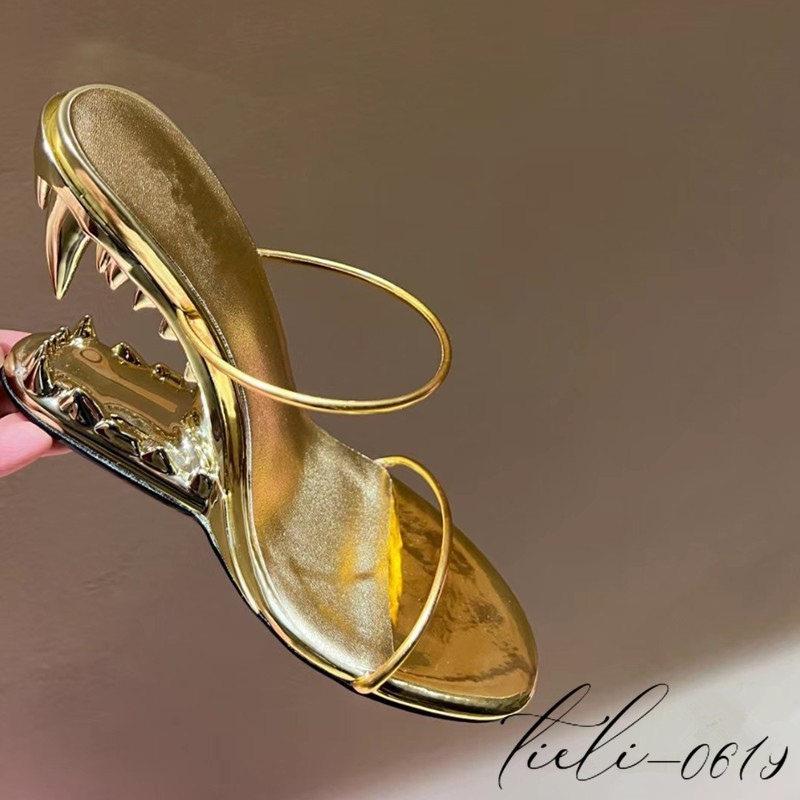 Women Metal High Teeth Heels Mules Sandals Oversize Slippers Fashion Show Runway