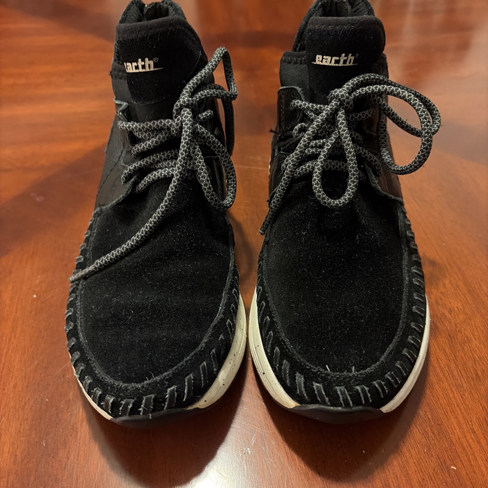 EARTH Jaunt Black Suede Casual Walking Sneaker Boot -Women’s US 6B