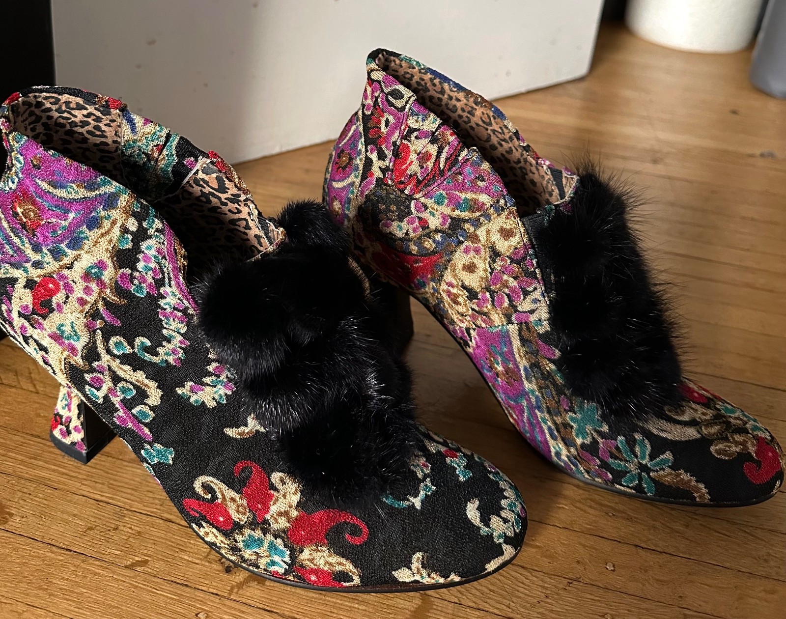 BACI «Daisy Orient» 90s Victorian Brocade/Tapestry Fur Ankle Bootie Shoes 7 NIB