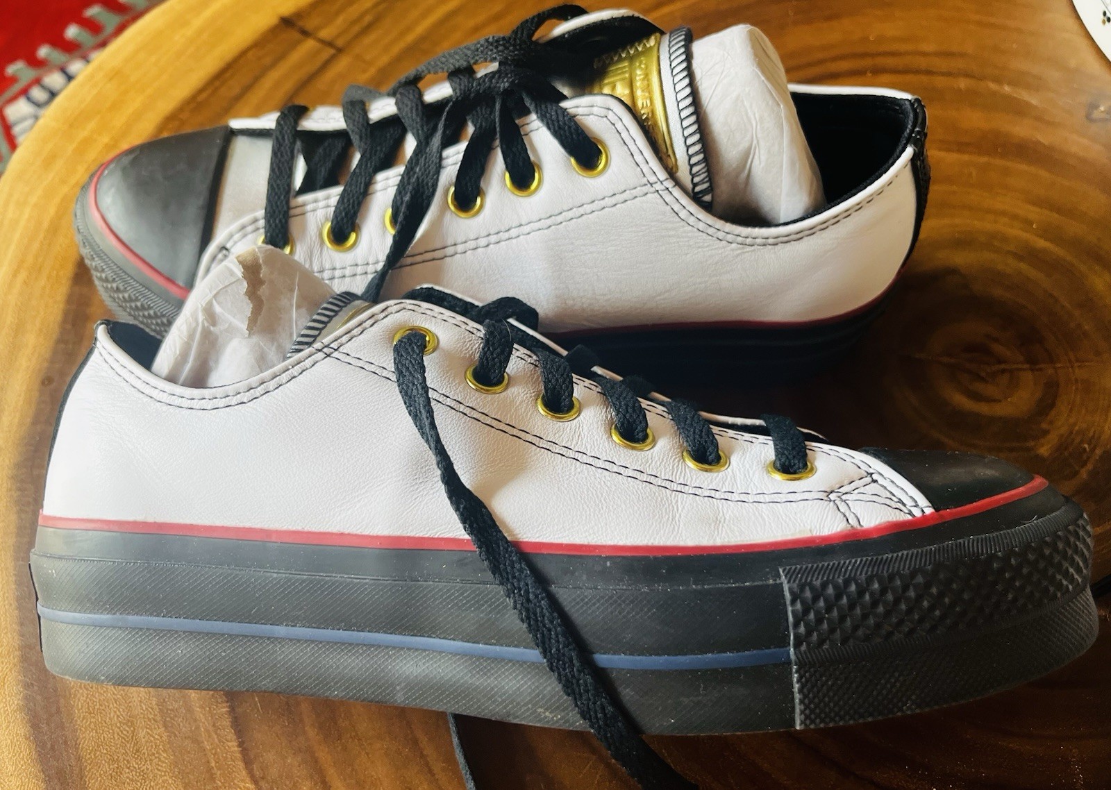 Converse Chuck Taylor All Star. Custom made. White. Genuine Leather. W 8.5 -M6.5