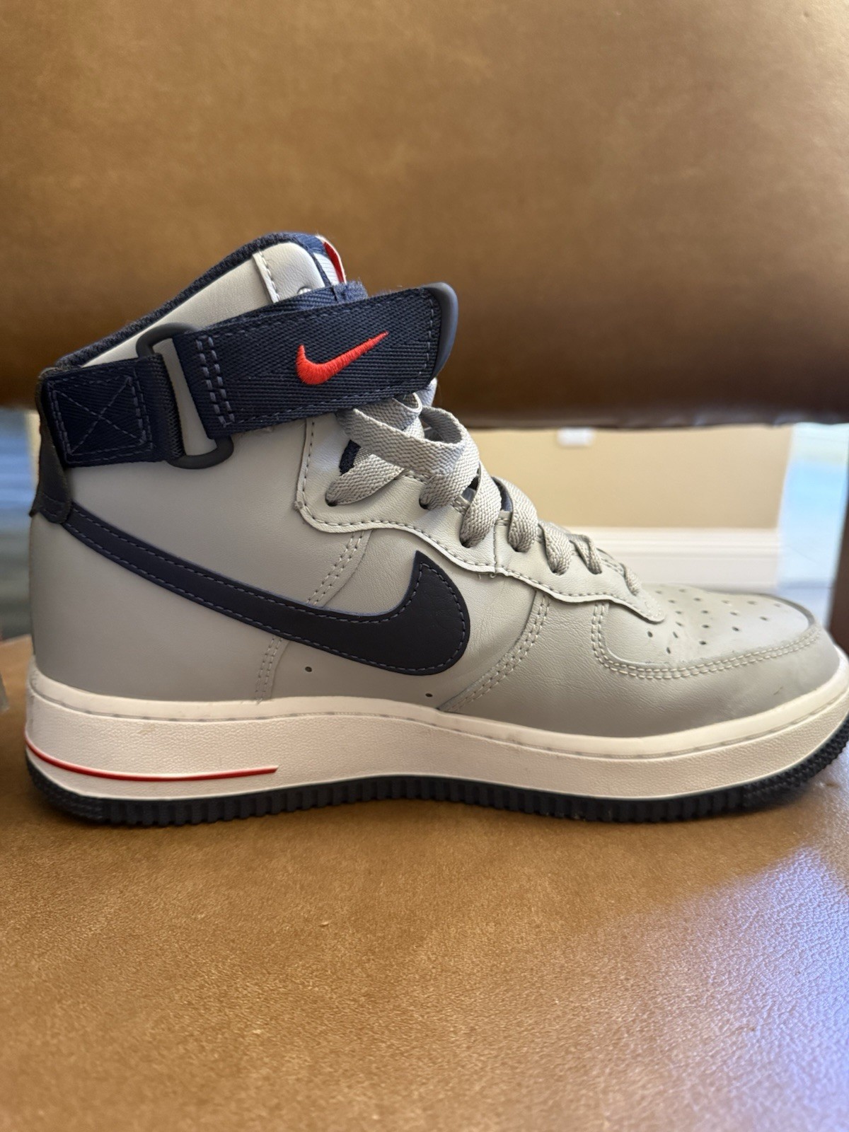 Nike Air Force 1 High Women’s Size 7.5