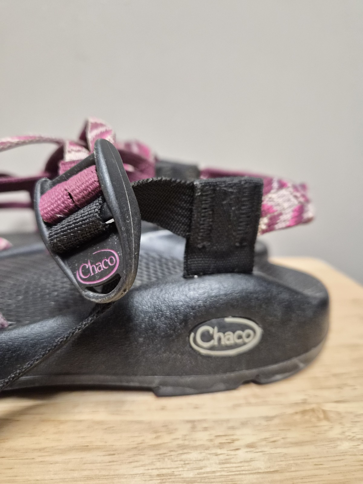 Chaco ZX/2 Classic Adjustable W9 Utility Sandal Pink Black Outdoor Shoes