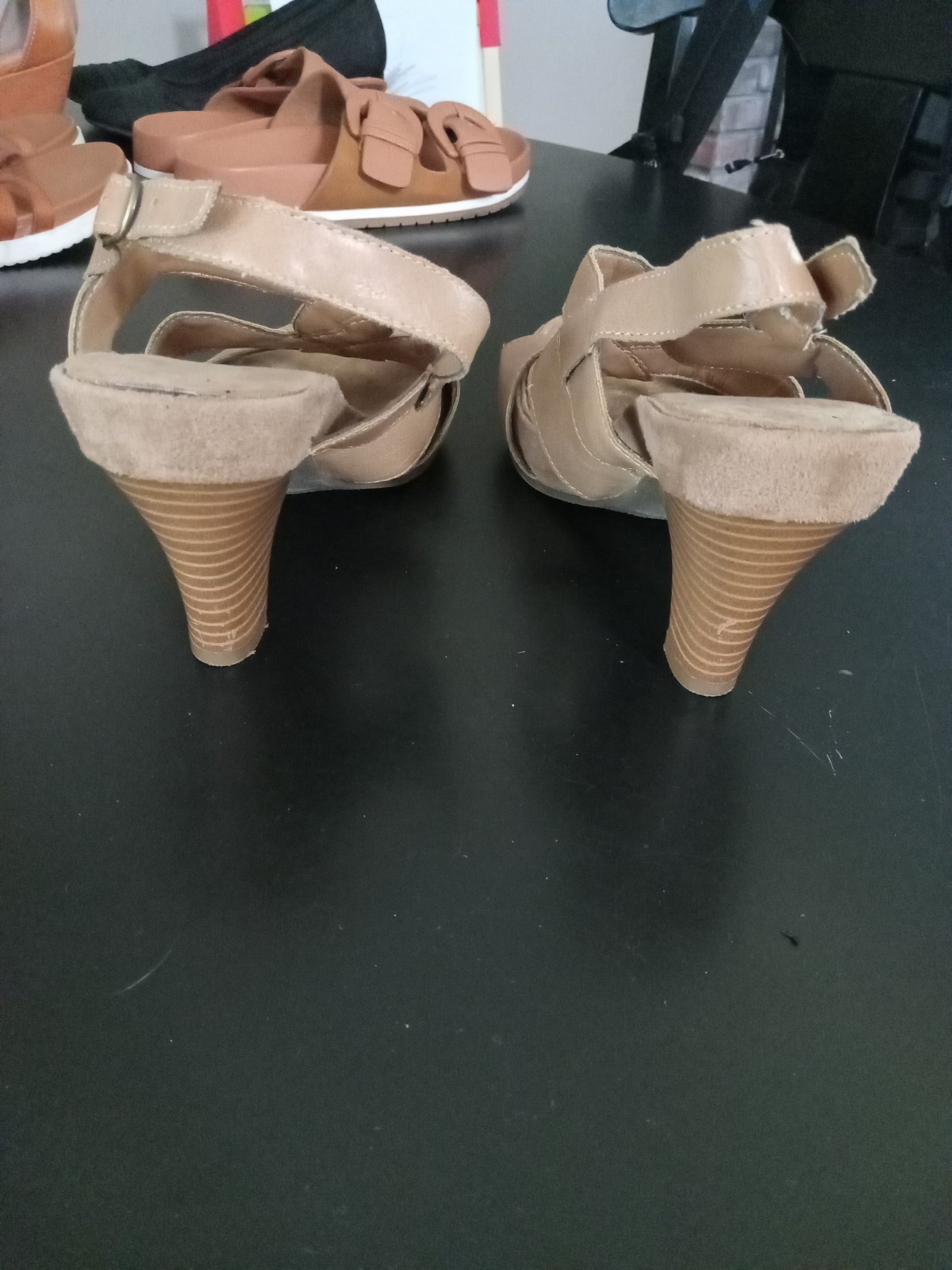 Aerosols Size 6.5 Women’s