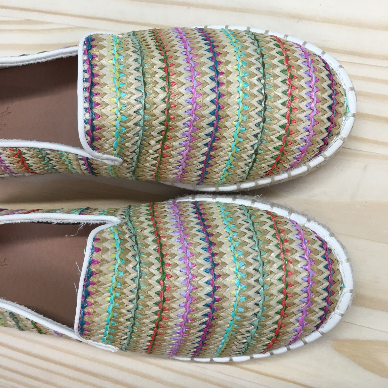 Universal Thread Shoes Womens 6 Espadrille Weave Flats Casual Slip On Multicolor