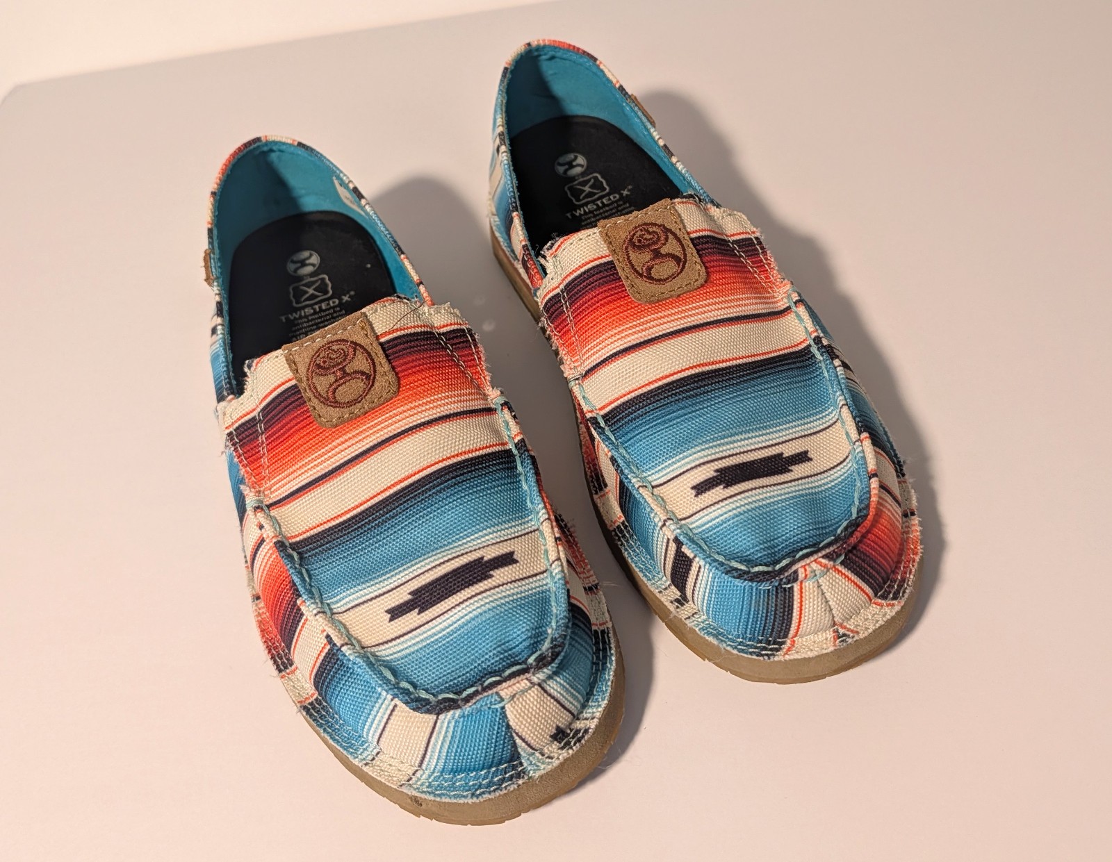 7.5 Twisted X Women’s Hooey Slip-On | Worn Once-Excellent Cond. | Sunset Serape