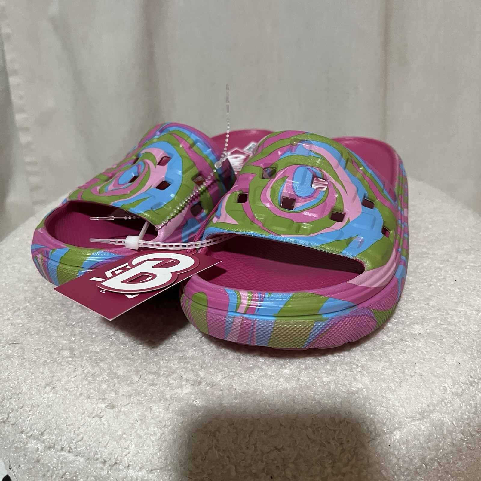 Barbie x Vans Vr3 Cush Slides Sz 6 Sandals Slip-on Flats Pink Wavy NWT No Box