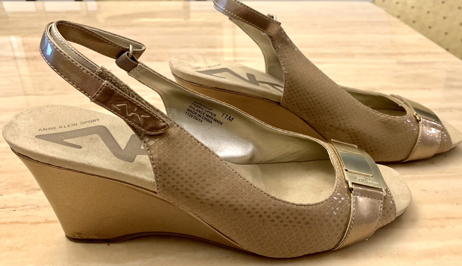 ANNE KLEIN Peep Toe Sling Back Wedge 3.25″ Shoes, Gold Buckle, Size 11M, No Box