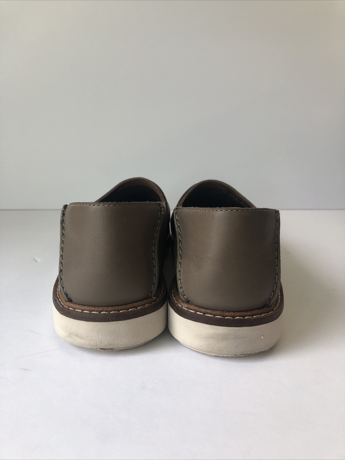Clarks Artisan Glick Harvest Flats Shoes Women’s size 7 Brownish Gray