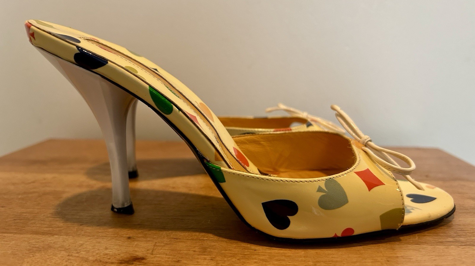 VIA SPIGA Heart High Heels Slides 6.5 Cards Diamond Spade Club Casino Las Vegas