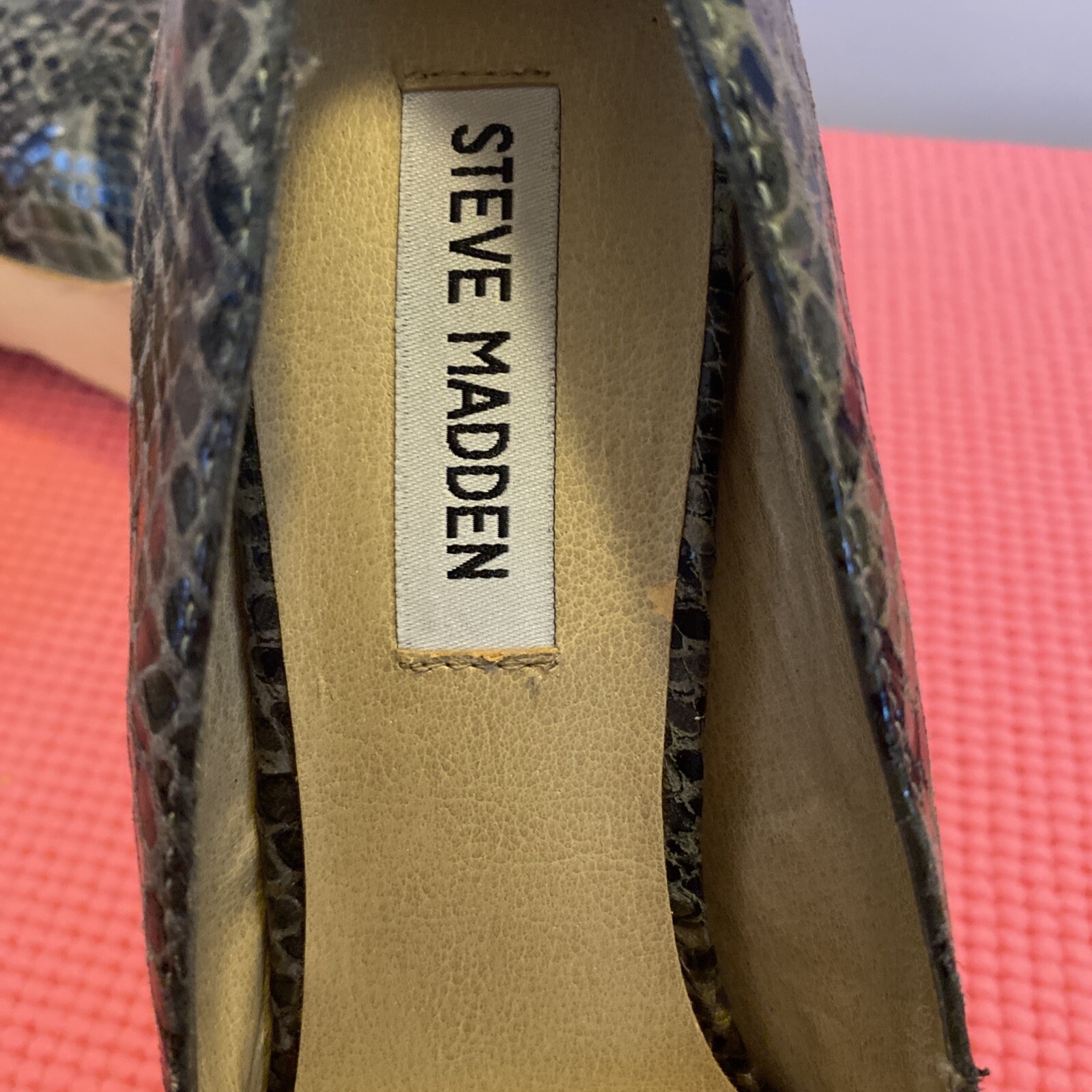 Steve Madden Women’s Platform High Heels SZ 7.5 Brown/Gray Open Toe Snakeskin
