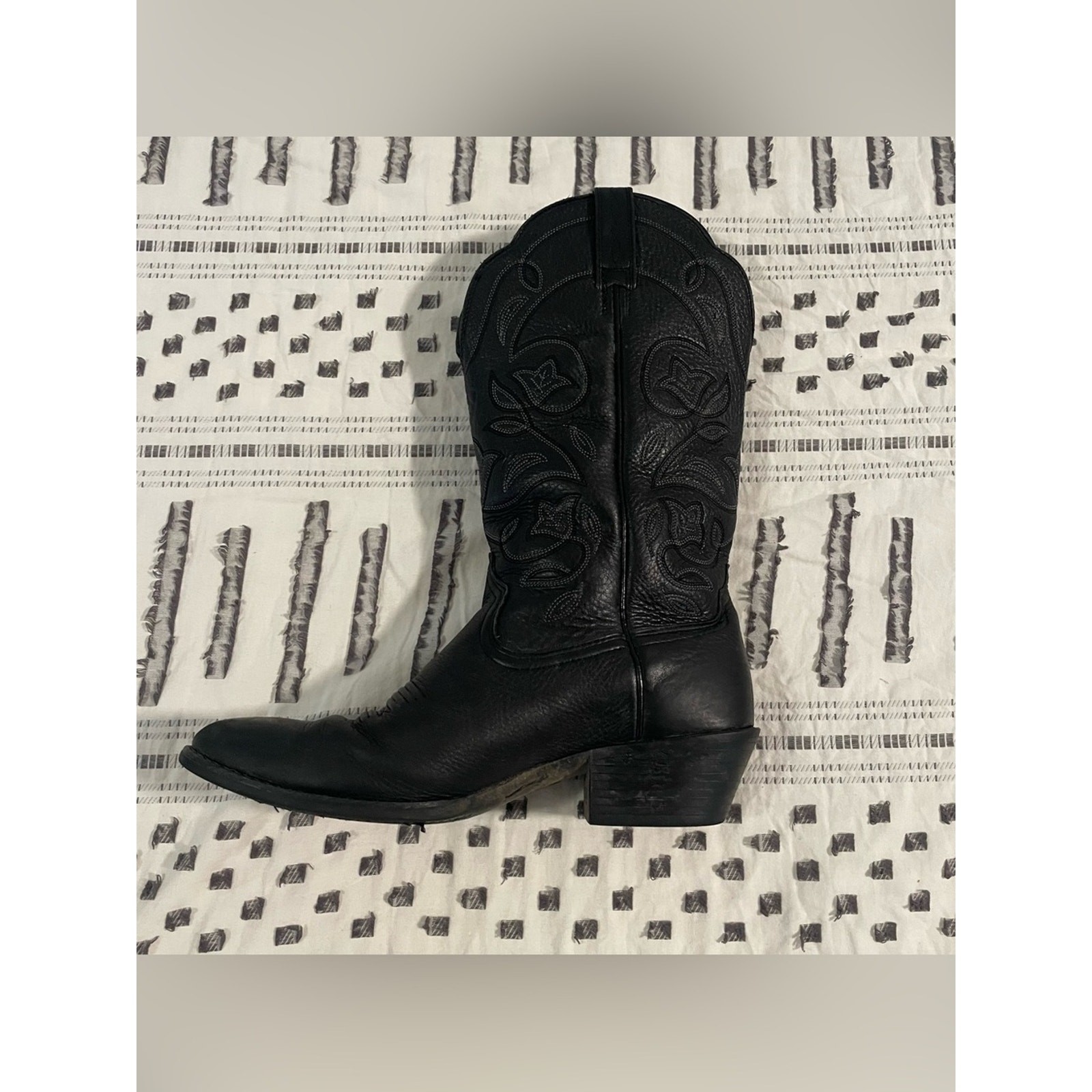 Ariat Black Women’s Embroidered Cowboy Boots