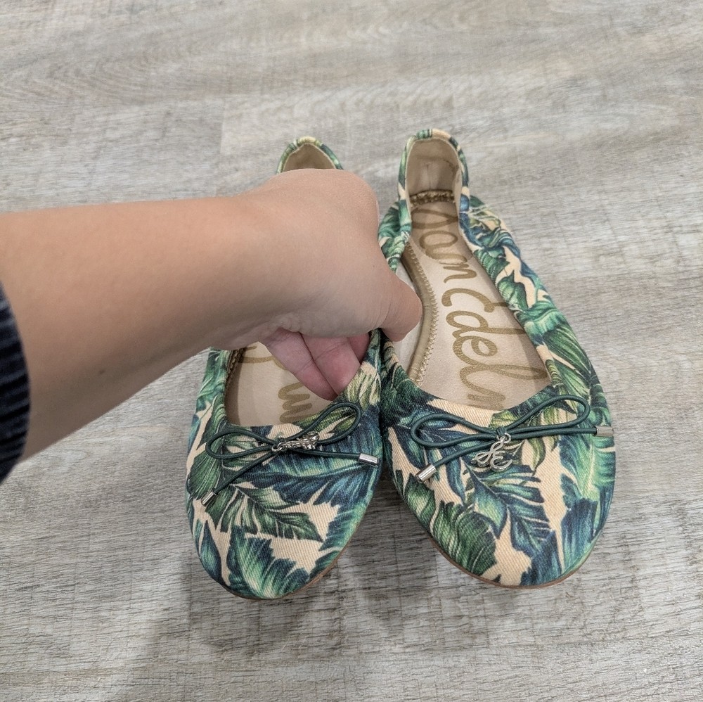 Sam Edelman Green Floral Felicia Ballet Flats Size 7