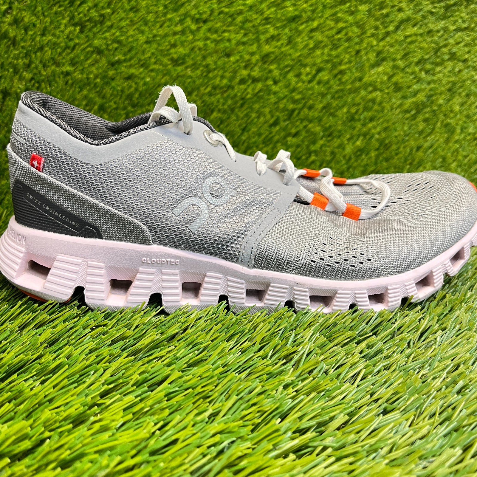 On Cloud X Alloy Gray Lily Pink Womens Size 6.5 Athletic Running Shoes Sneakers