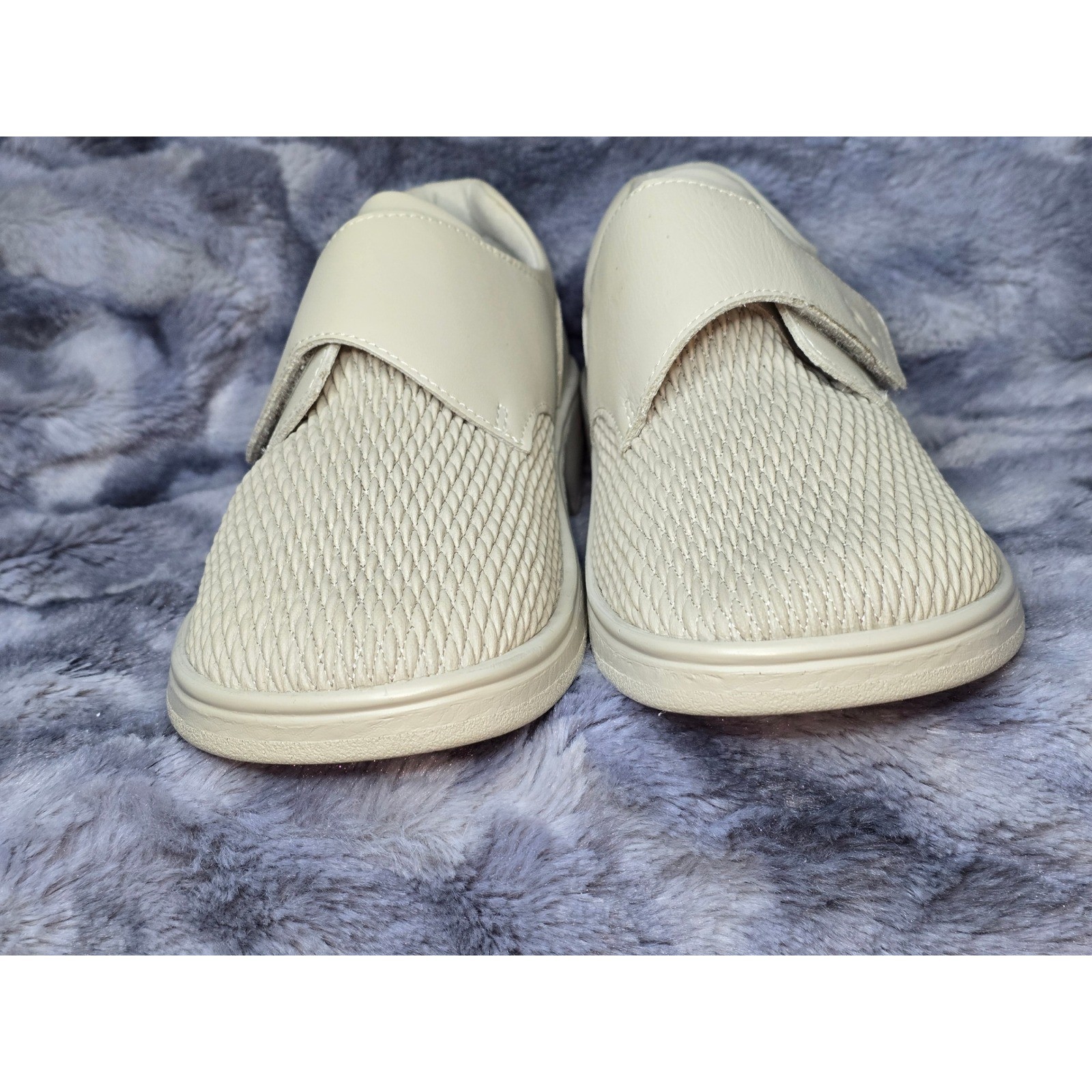 NWB Propet Olivia WPRX25 Bone Leather Upper Women’s Comfort Walking Shoes 10.5
