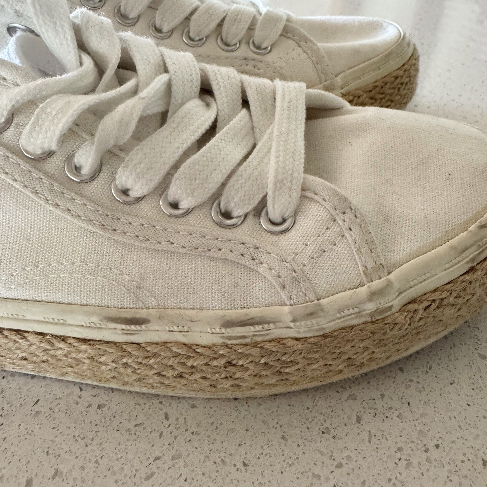 Madden Girl White Canvas Raffia Lace Up Casual Fashion Sneakers Normcore 6.5