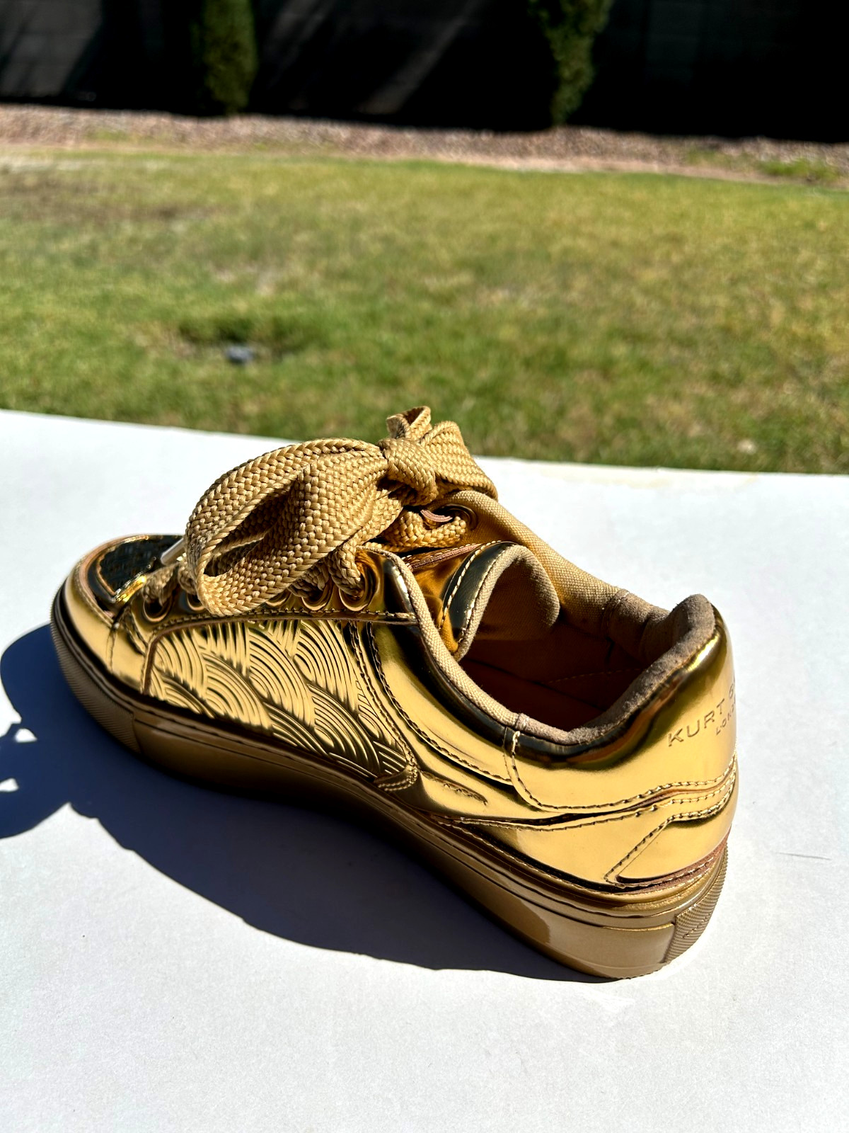 Kurt Geiger London Southbank Tag Platform Sneakers Sz 7.5 EUR 38 Gold $260 NEW