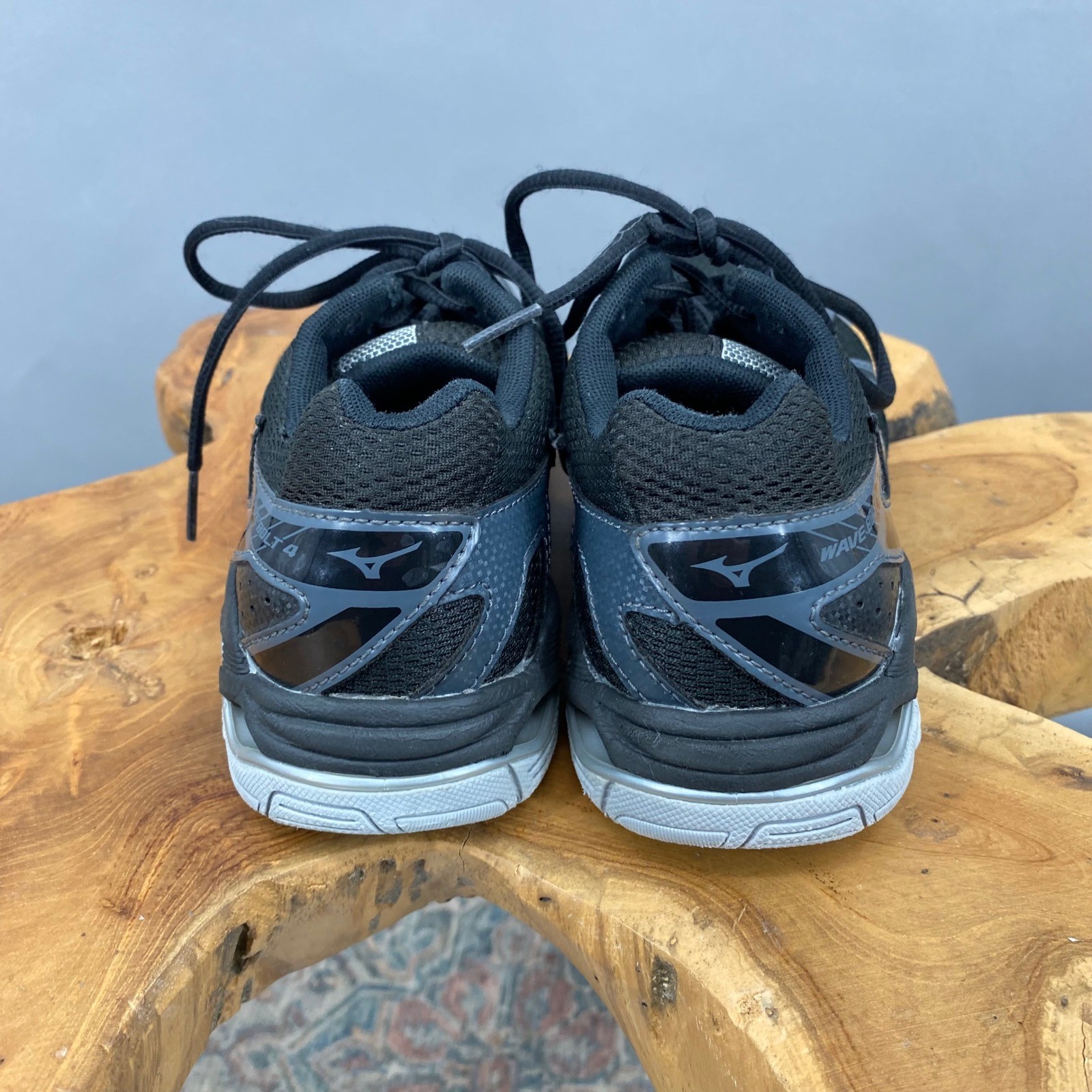 Mizuno Wave Bolt 4 Volleyball Shoes Black Silver woMens Size 7