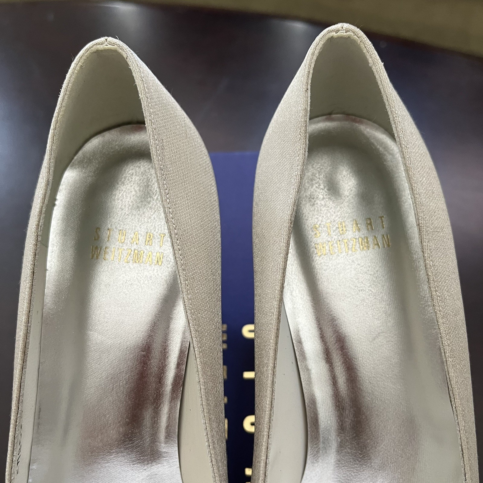 Stuart Weitzman Women’s Fable Oyster Sparkle Pumps Heels Shoes Sz 7.5