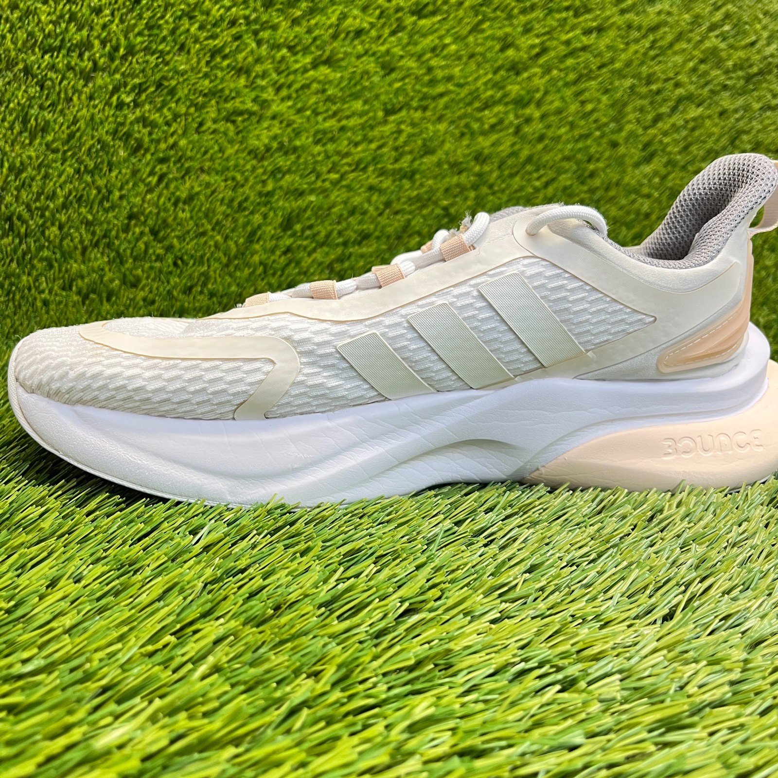 Adidas AlphaBounce+ Low Womens Size 9 White Gray Athletic Running Shoes Sneakers