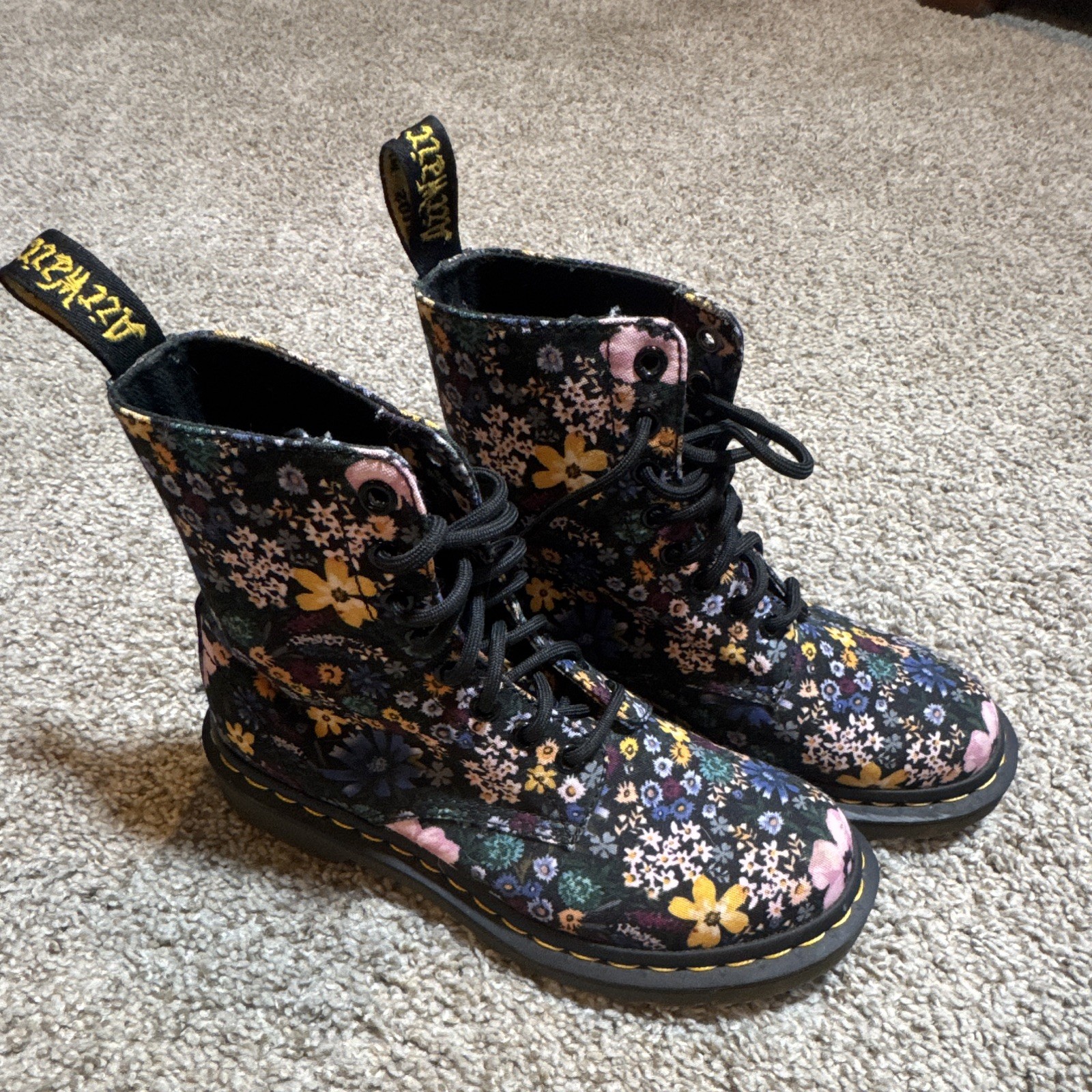Dr Martens 1460 Pascal Wanderlust Flowers Floral – RARE! – Boots – Ladies Size 6