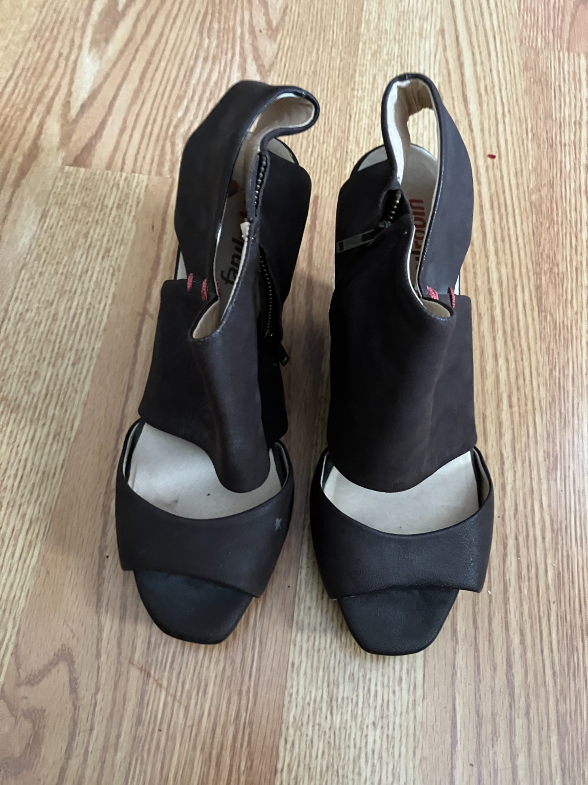 Faryl Robin Dark Leather Wedges Size Side Zip Closure US 8