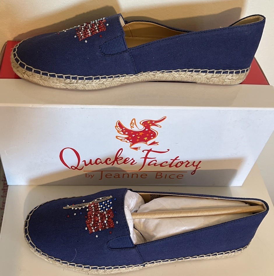 Quacker Factory Navy Blue Rhinestone American Flag Fenla Espadrille Flat 8M NEW