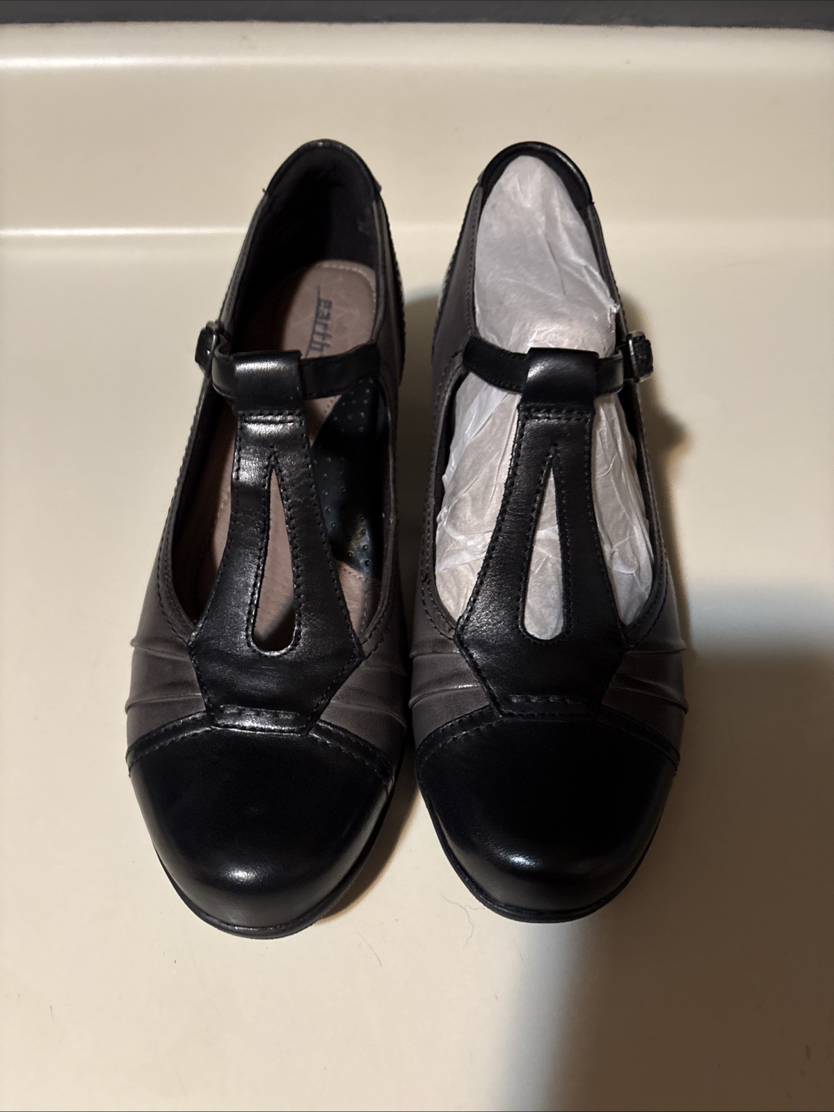 Earth Wanderlust Shoes Womens Size 11B Black Leather Mary Jane Comfort Low Heels
