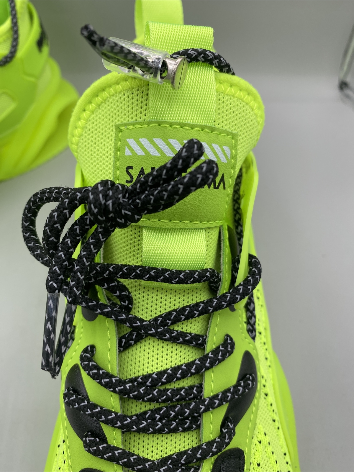 SAKITAMA Running Shoes Sneakers Casual Shoe Athletic Yellow Neon NEW 8.5M 11W