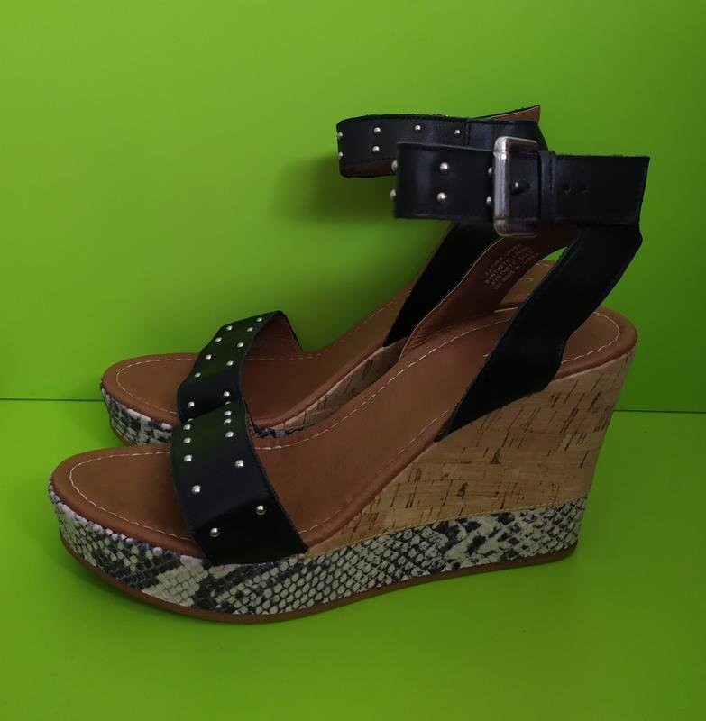 Women Carvela heels black synthetic leather 40